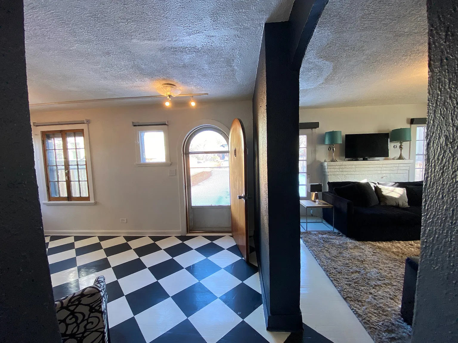 1157 S Emerson St — Photo 2