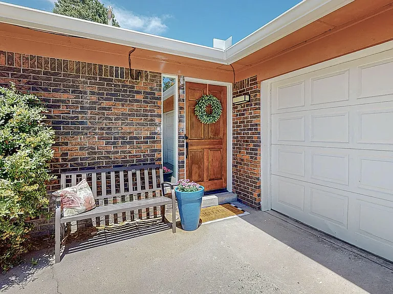 6333 Christy Ave NE — Photo 4
