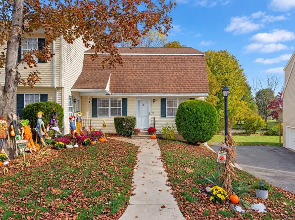 72 Cynthia Ln Unit 72, Amesbury, MA 01913