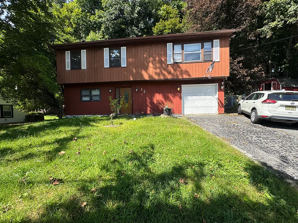 12 Brooklyn Mountain Rd