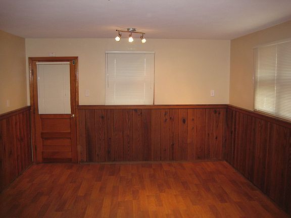 5th image of 11037 Saint Francis Ln