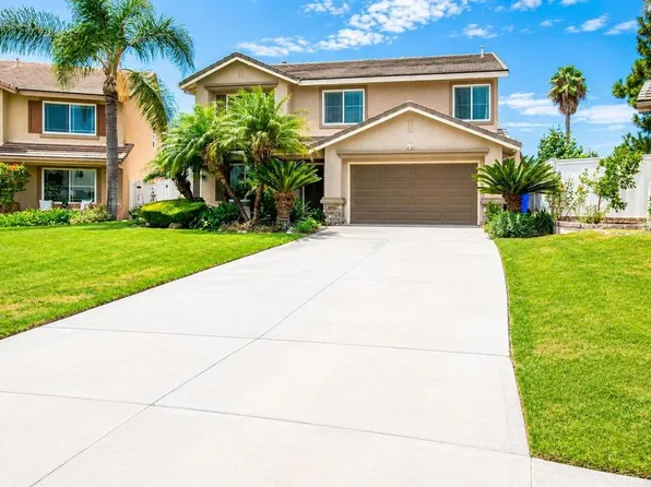 421 Lexington Cir, Oceanside, CA 92057