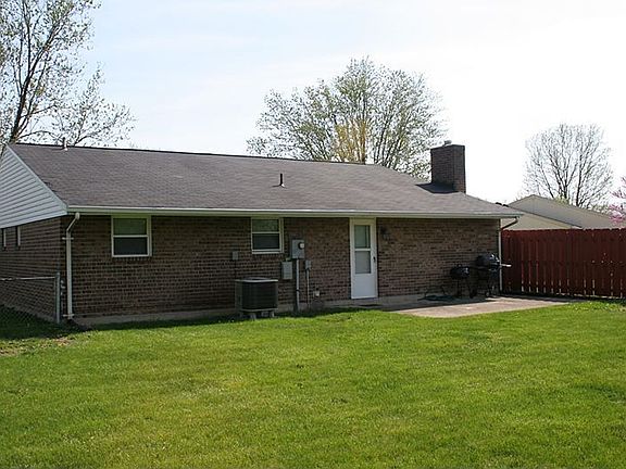 2nd image of 7849 Crestline Ct