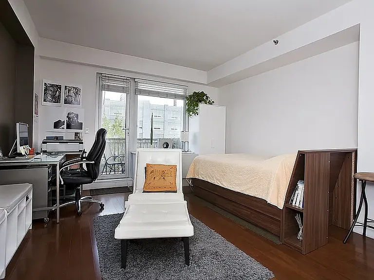 4427 Purves St #6E — Photo 2