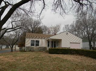 1027 Prairie Park Rd, Wichita, KS 67218