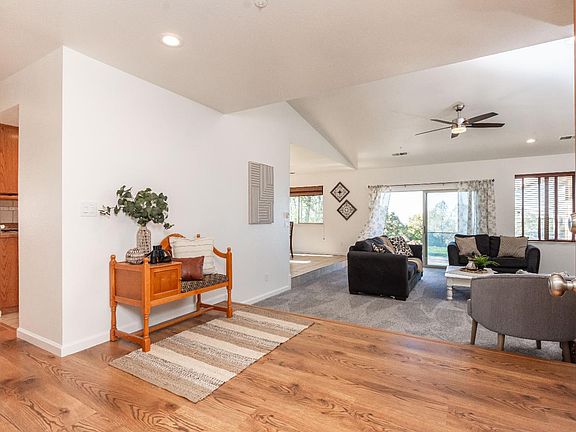 4th image of 9352-67 Nugget Ranch Rd