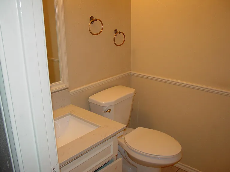 9828 Valley Meadow Ct — Photo 15