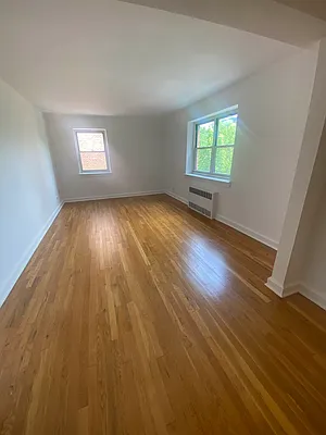 Rented by Contact Realty | media 11