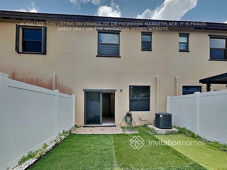 10554 W 33rd Way — Photo 17