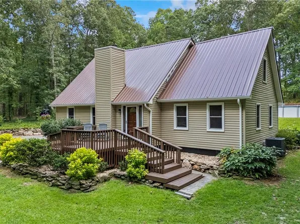 1602 Tipperary Cir, Monroe, GA 30656