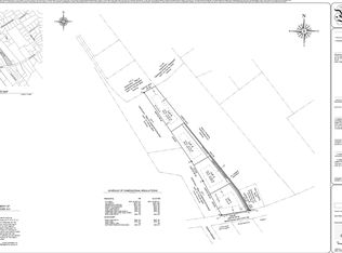 534 Main Rd, Riverhead, NY 11901