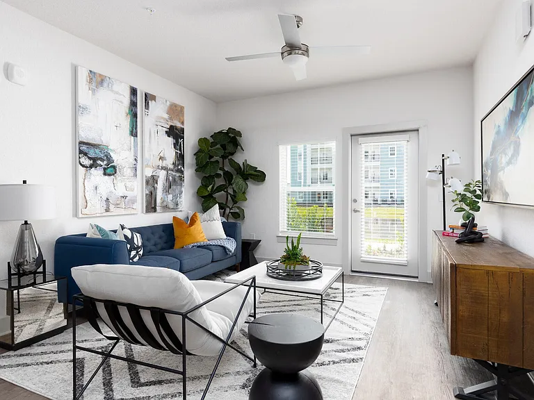 Century Vista Palms — Photo 12