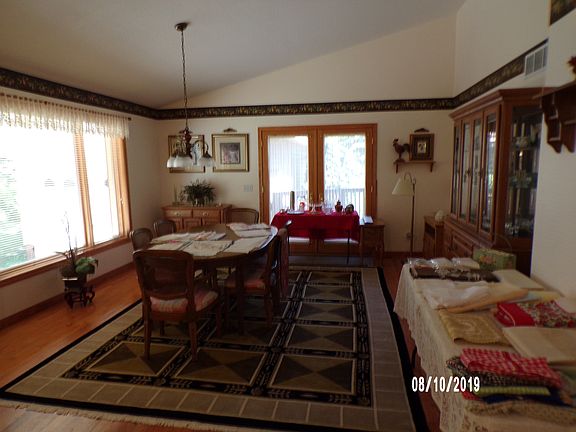 Dining Room 15 X 17