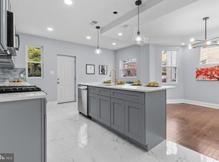 931 E Rittenhouse St, Philadelphia, PA 19138