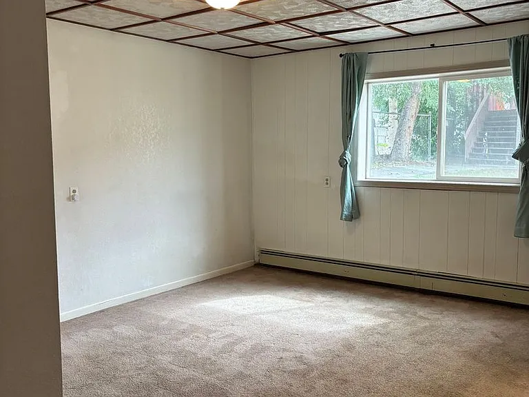 94 Farewell Ave — Photo 5