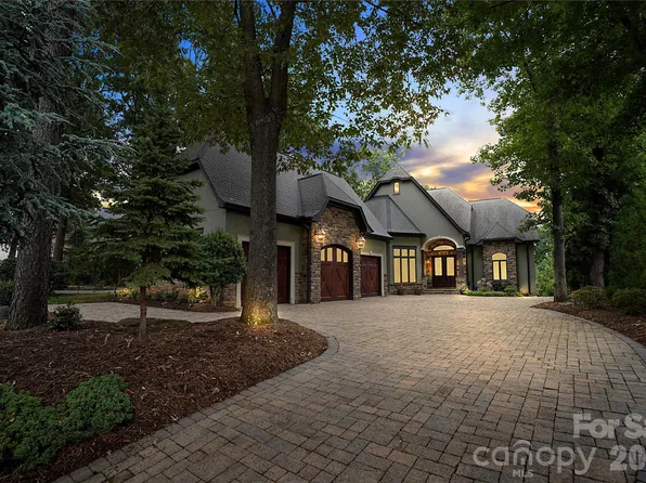 3255 Lake Pointe Dr, Belmont, NC 28012
