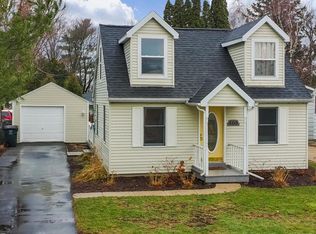 405 1st STREET, Walworth, WI 53184