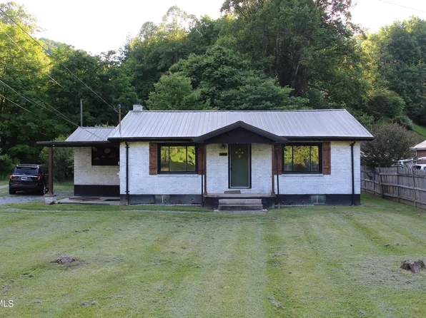 9049 Orby Cantrell Hwy, Pound, VA 24279