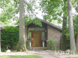 1530 Pine Tree Dr, Washington, IL