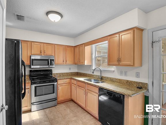 2nd image of 8940 Caitlin St