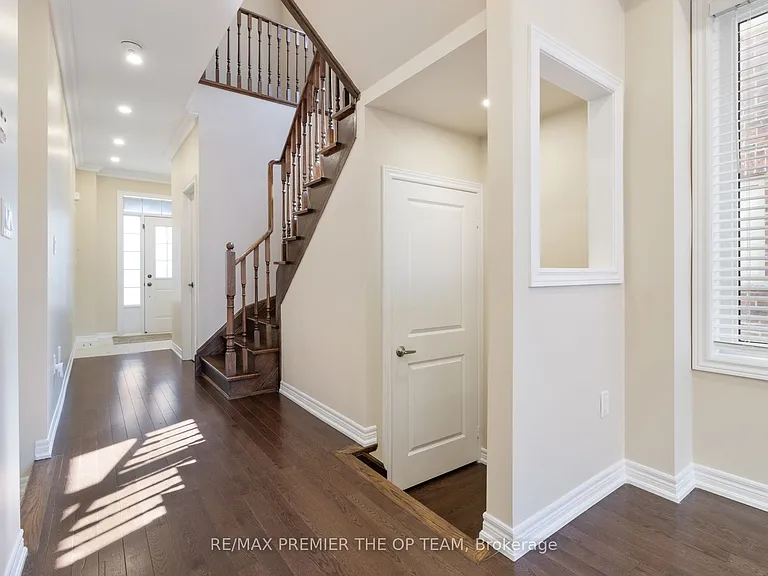 17 True Blue Cres — Photo 8