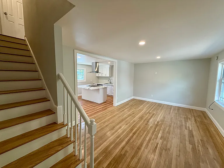 10 Elmwood St #12 — Photo 20