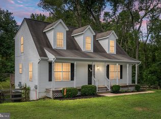 13244 Julien St, Woodford, VA 22580