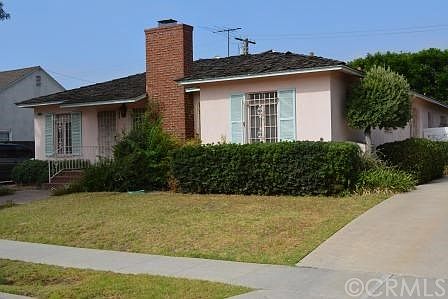 2nd image of 3915 Lewis Ave
