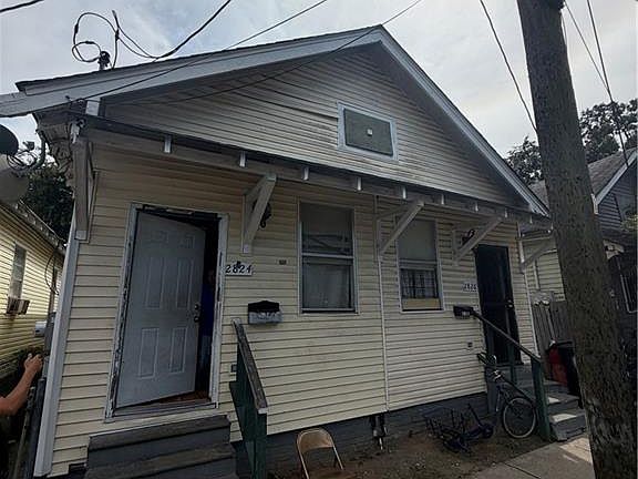 2nd image of 2824 S Johnson St