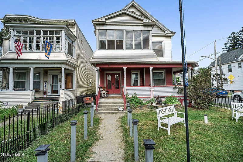 2nd image of 264 Manning Boulevard