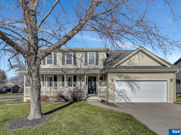 7800 Barrington Pl, Lincoln, NE 68516