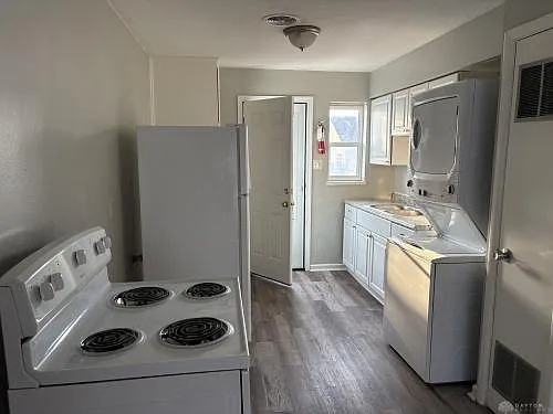 33 Rita St #33 — Photo 11