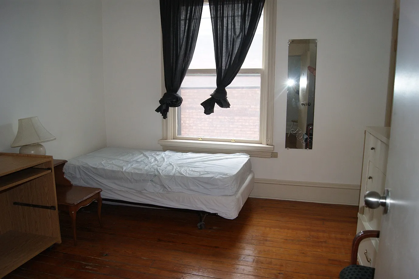 477 Slater Street — Photo 3