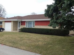 7135 W Crawford Ave, Milwaukee, WI 53220
