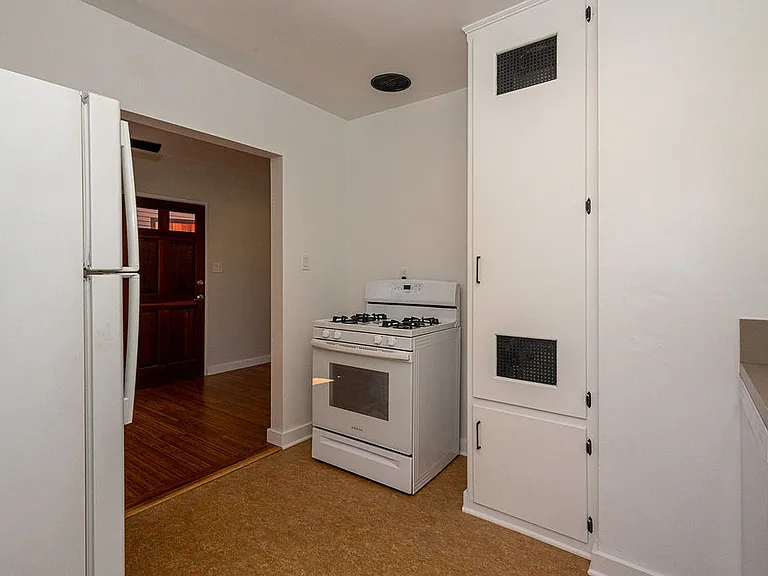 1310 Warren St #1310 — Photo 8
