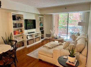 4808 Moorland Ln APT 205, Bethesda, MD 20814
