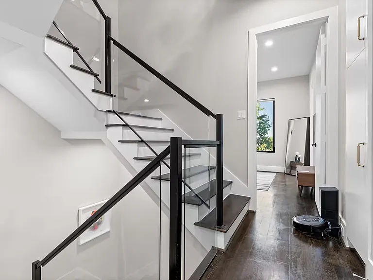 1522 Malone St — Photo 48