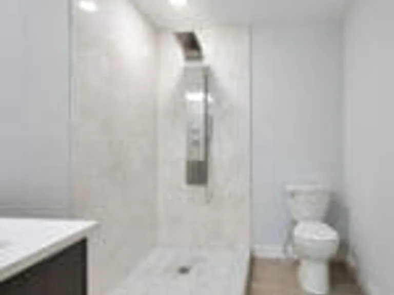 645 Brooklyn St — Photo 15