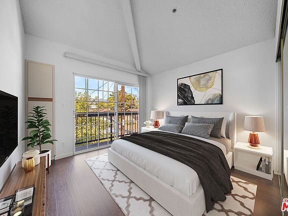 5th image of 147 W Acacia Ave APT 158