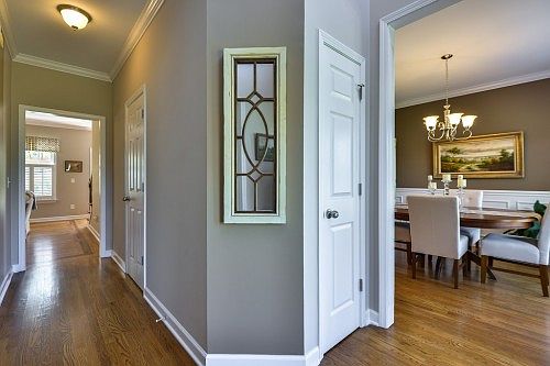 3rd image of 644 Greenleaf Ave