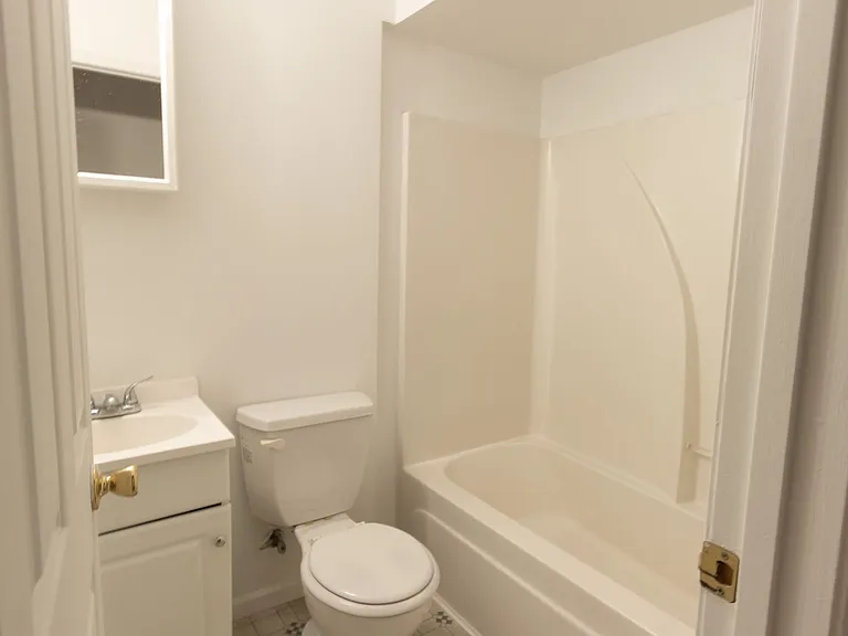 2209 Oakwood Dr — Photo 11