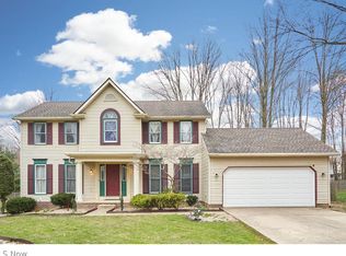 4105 Meadow Wood Ln, Uniontown, OH 44685