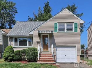 325 Dukes Rd, Colonia, NJ 07067