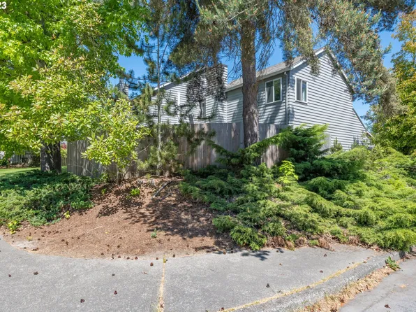 2019 NE Darby St Unit 6, Hillsboro, OR 97124