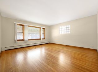 1829 Grove Ave APT 1, Berwyn, IL 60402