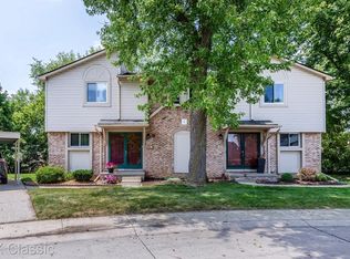 1977 Peerce Ct, Canton, MI 48187