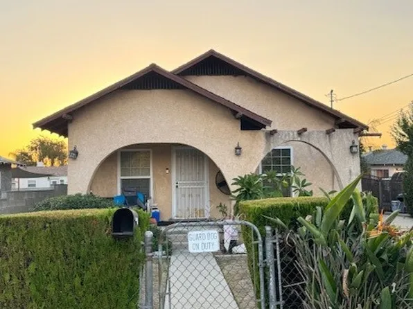 221 N Pasadena Ave, Azusa, CA 91702
