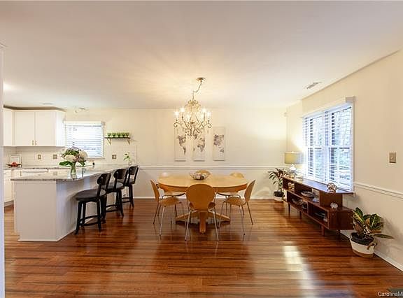 5th image of 9532 Hinson Dr