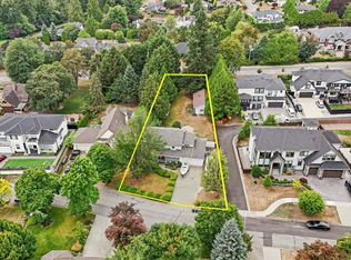 5455 184a St, Surrey, BC V3S8L4