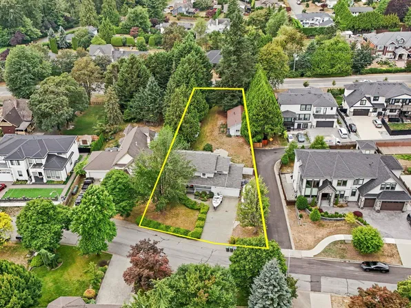 5455 184a St, Surrey, BC V3S 8L4